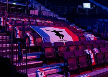 No One Cares About Your Team. Here&rsquo;s How to Fix That.